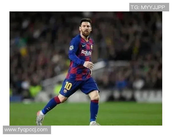 梅西签名足球球星卡拆包开箱惊喜 让收藏者心跳加速的珍贵时刻