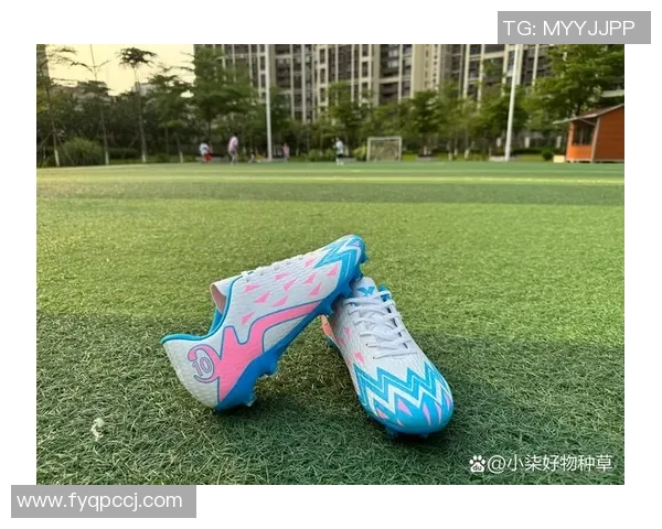 足球明星同款球鞋推荐 打造专业球场表现与个性魅力 足球明星同款球鞋推荐 打造专业球场表现与个性魅力