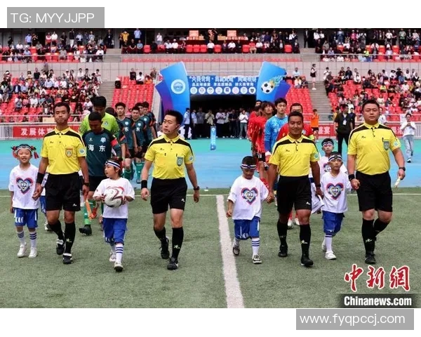 足球巨星走进雪域高原感受西藏独特文化与热情球迷氛围