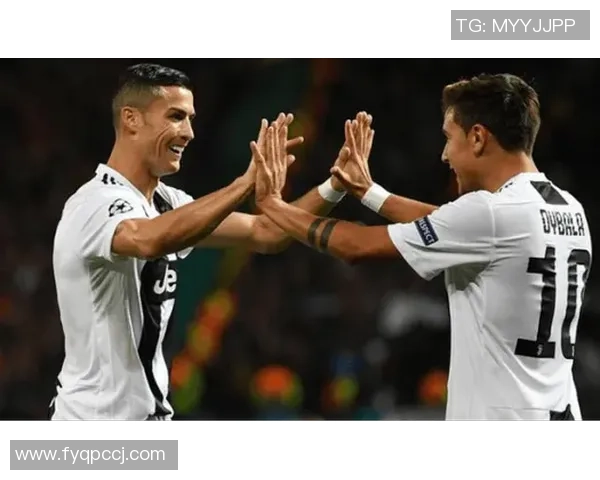 帕尼尼C罗限量版足球卡全新发布收藏价值激增引发市场热议 帕尼尼C罗限量版足球卡全新发布收藏价值激增引发市场热议